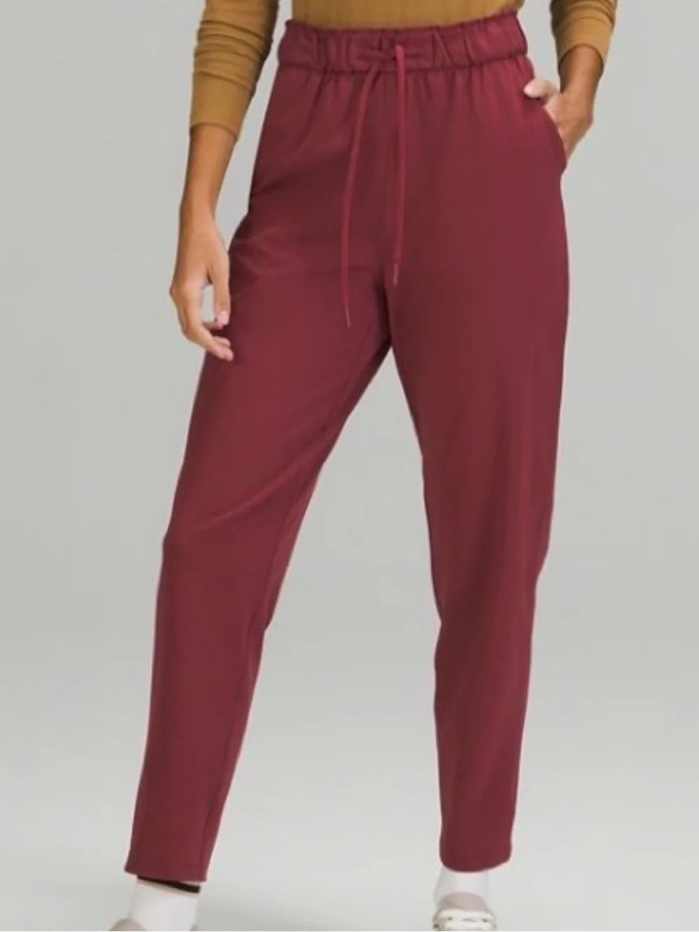 Lululemon Pants Womens Sz 6  Jogger Maroon Drawstring Cropped nwot